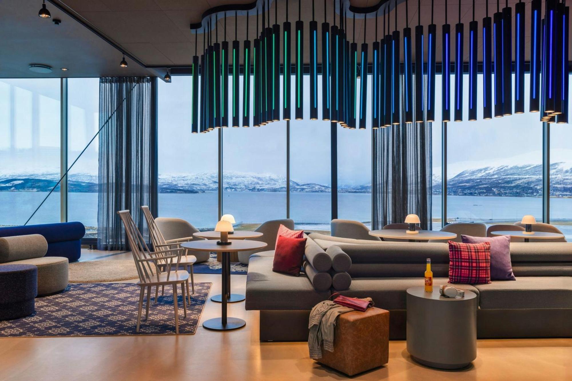 Moxy Tromso Hotell Exteriör bild
