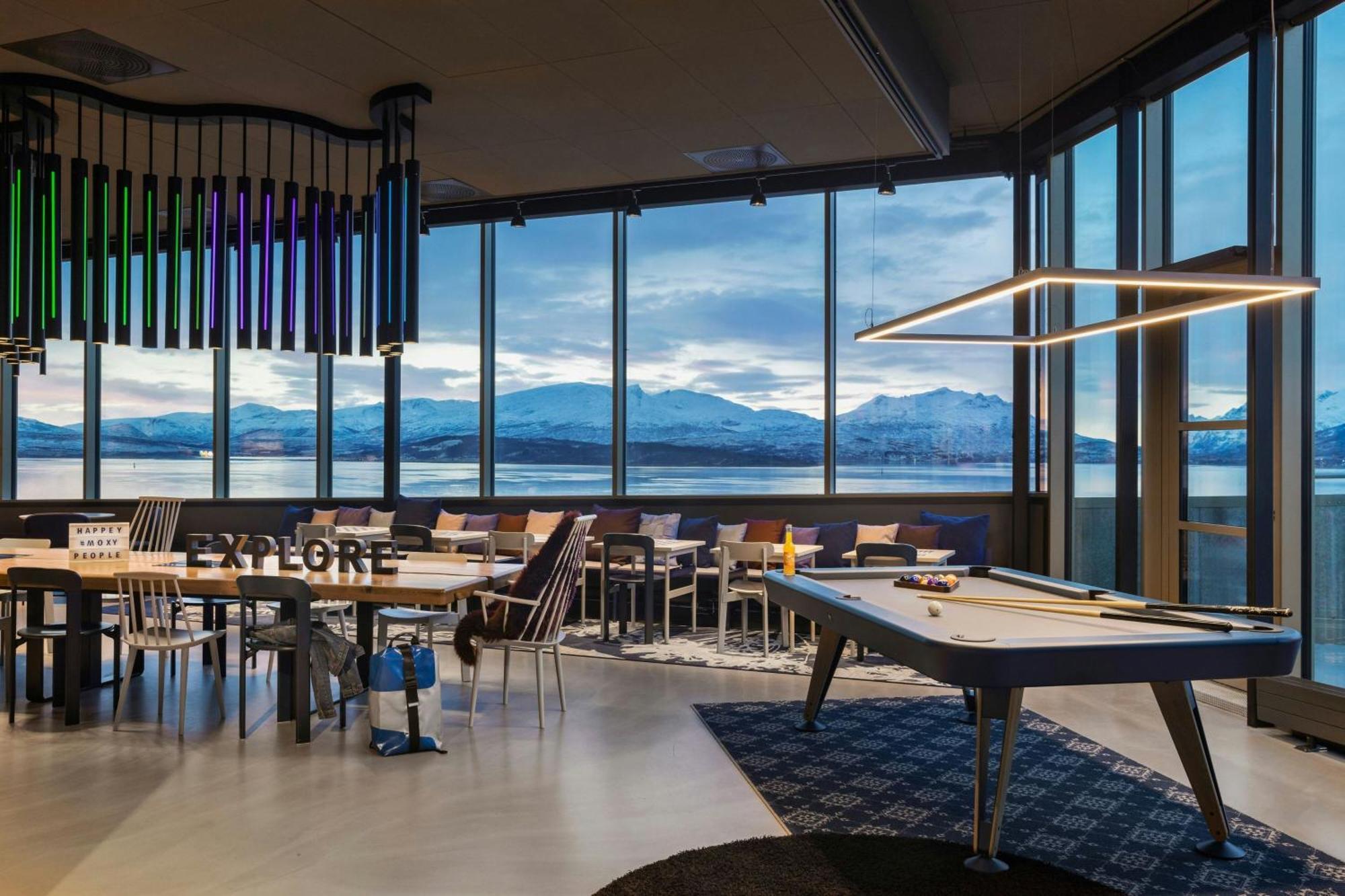 Moxy Tromso Hotell Exteriör bild
