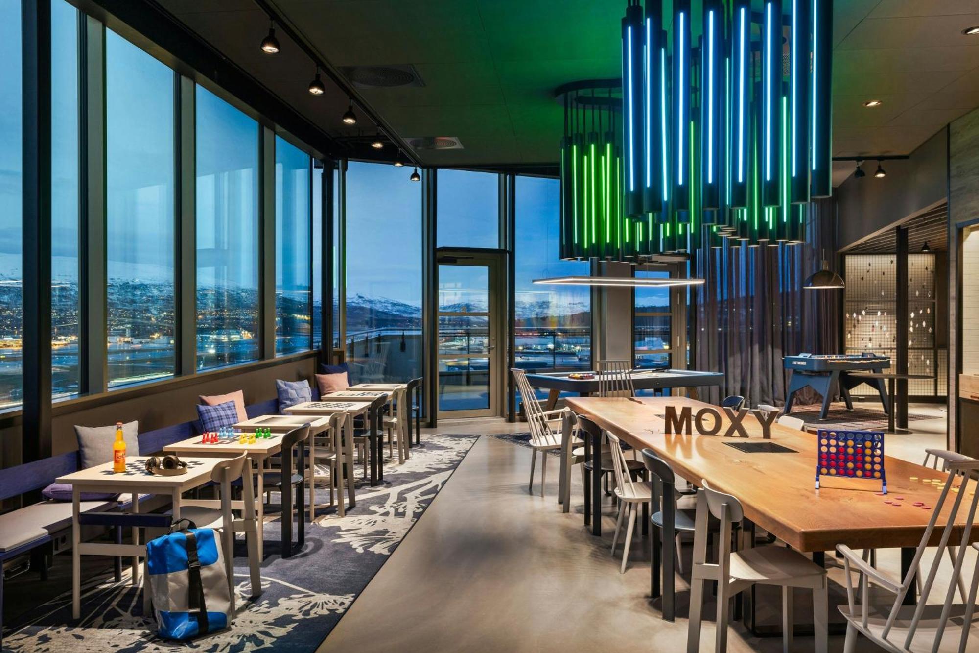 Moxy Tromso Hotell Exteriör bild